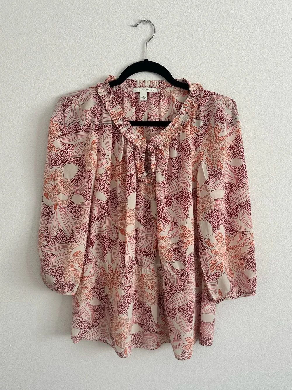 Banana Republic 100% Silk Flowy Floral Puff Quarter Sleeve Blouse Size M Boho